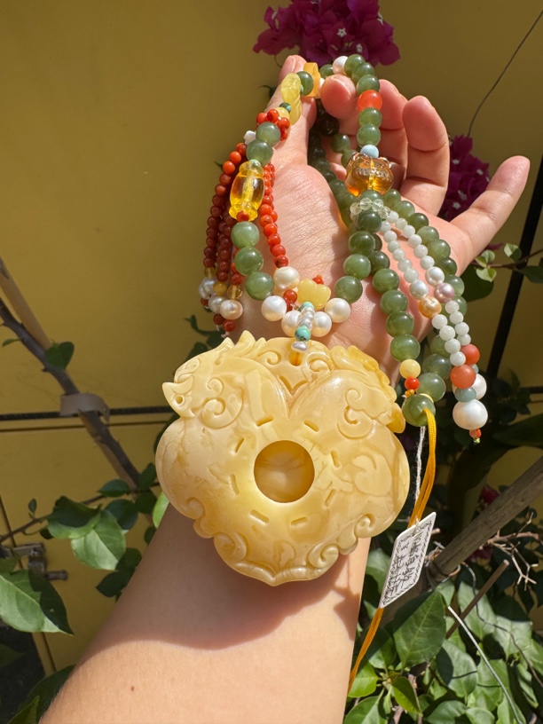 天然蜜蜡如意锁（转运球）镂空雕刻精品高货43克