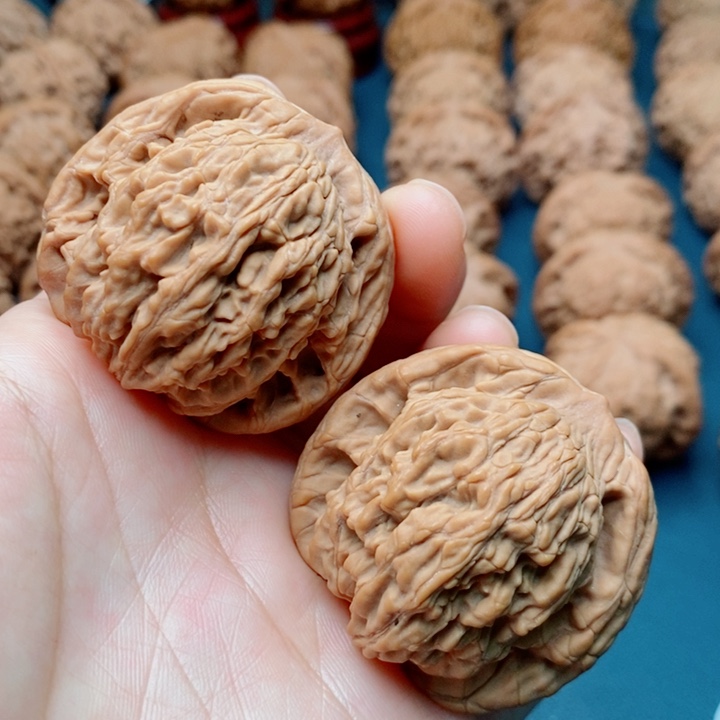 文玩核桃把件麦虎43