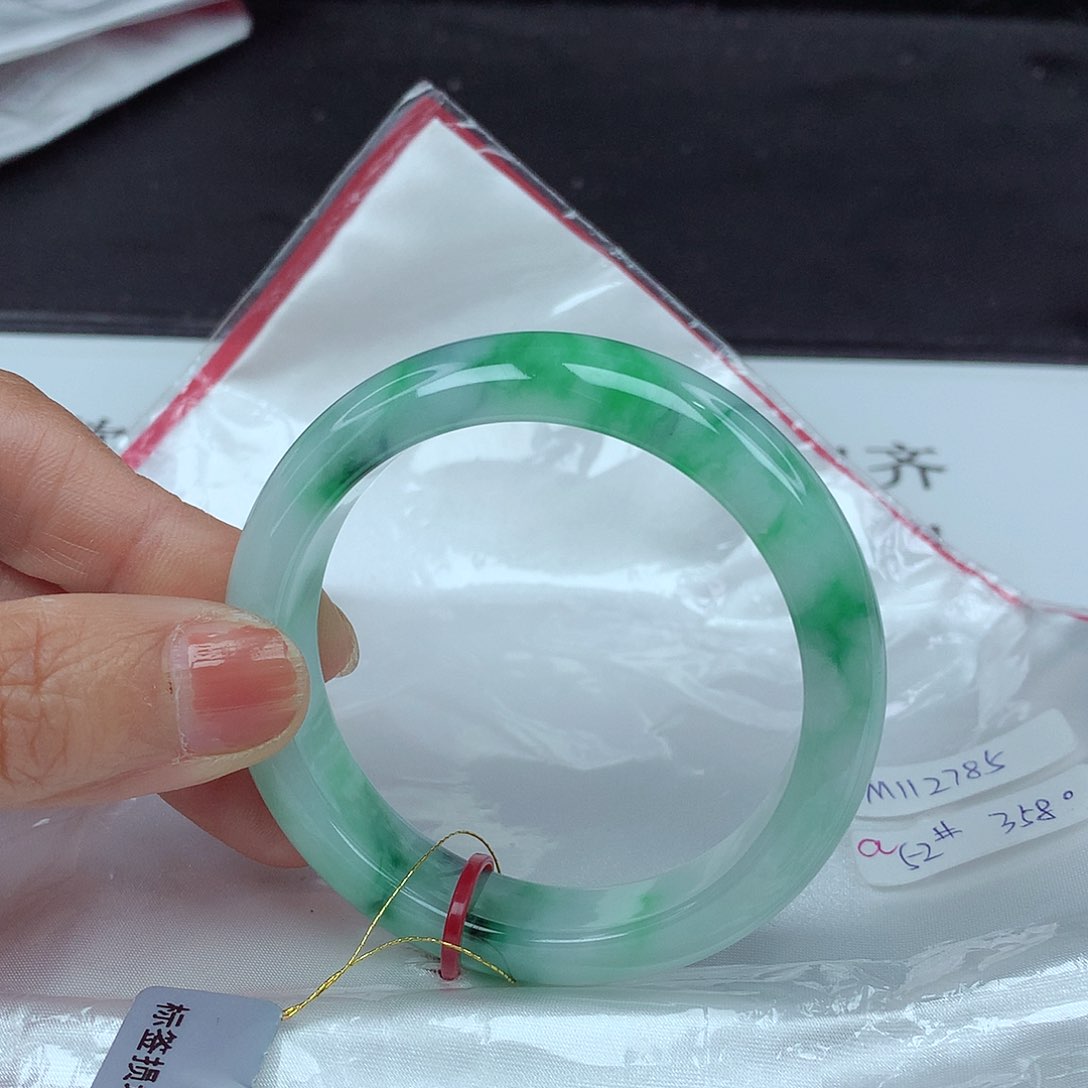 翡翠手镯未镶嵌52圈2785