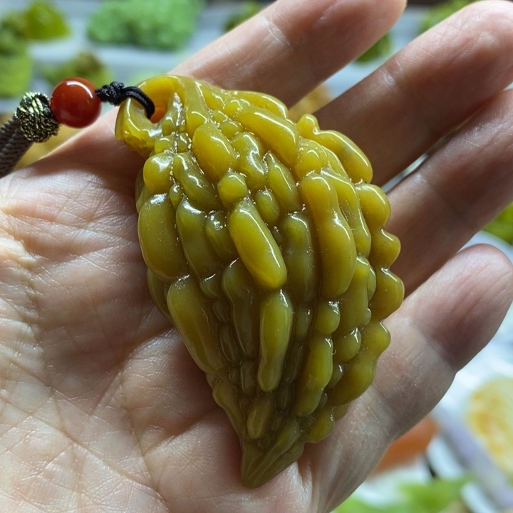 蛇纹石玉未镶嵌珠宝半成品