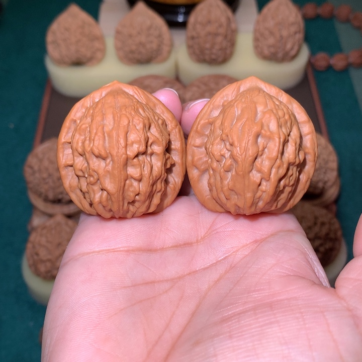 核桃文玩核桃把件大红袍