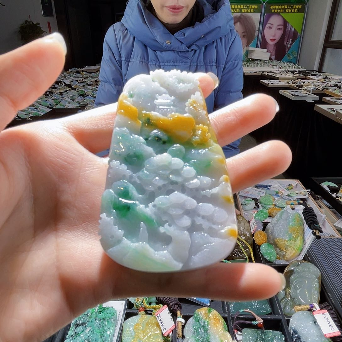 颈饰未镶嵌翡翠翡翠