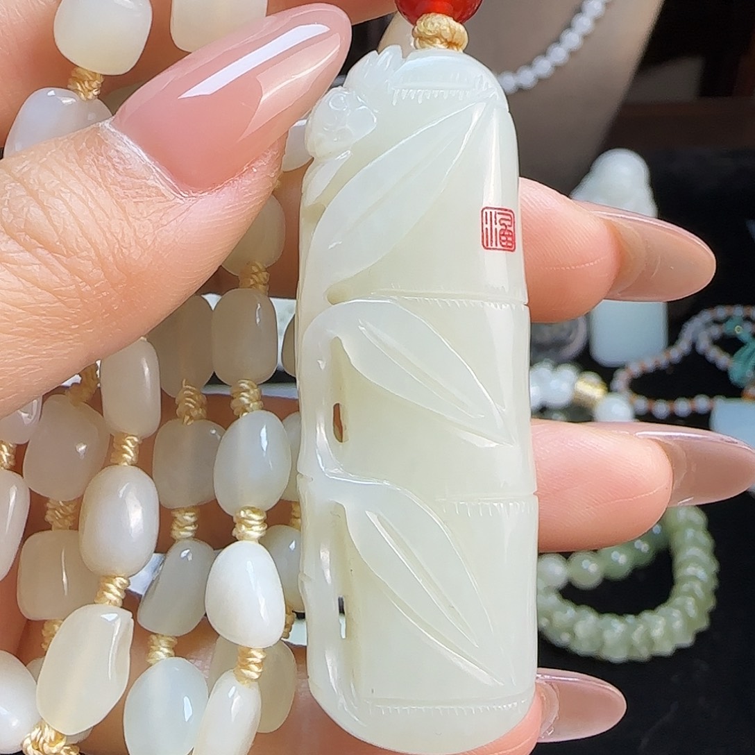 和田玉未镶嵌颈饰定制发货