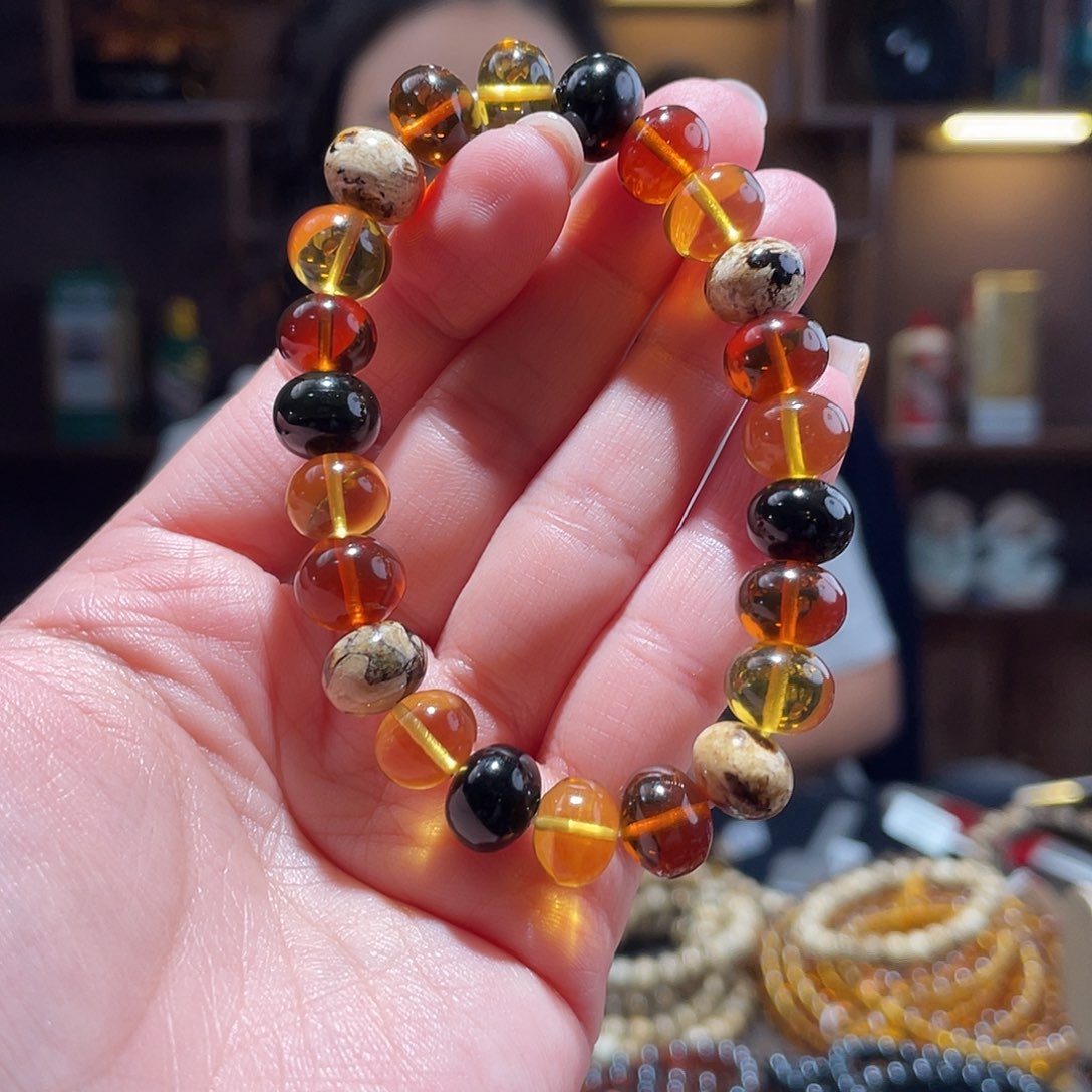 琥珀手链未镶嵌黔*10m多宝