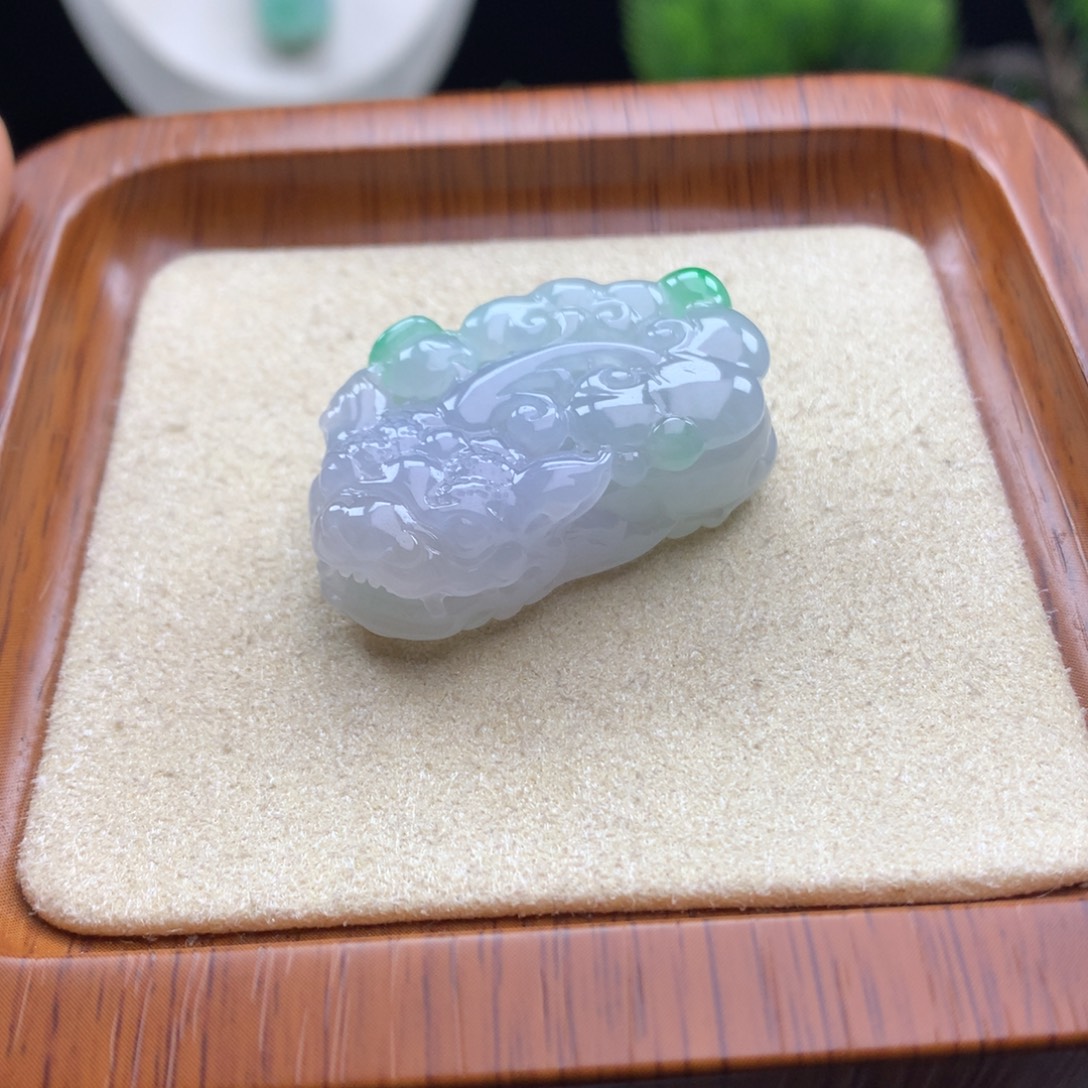 翡翠未镶嵌颈饰翡翠6