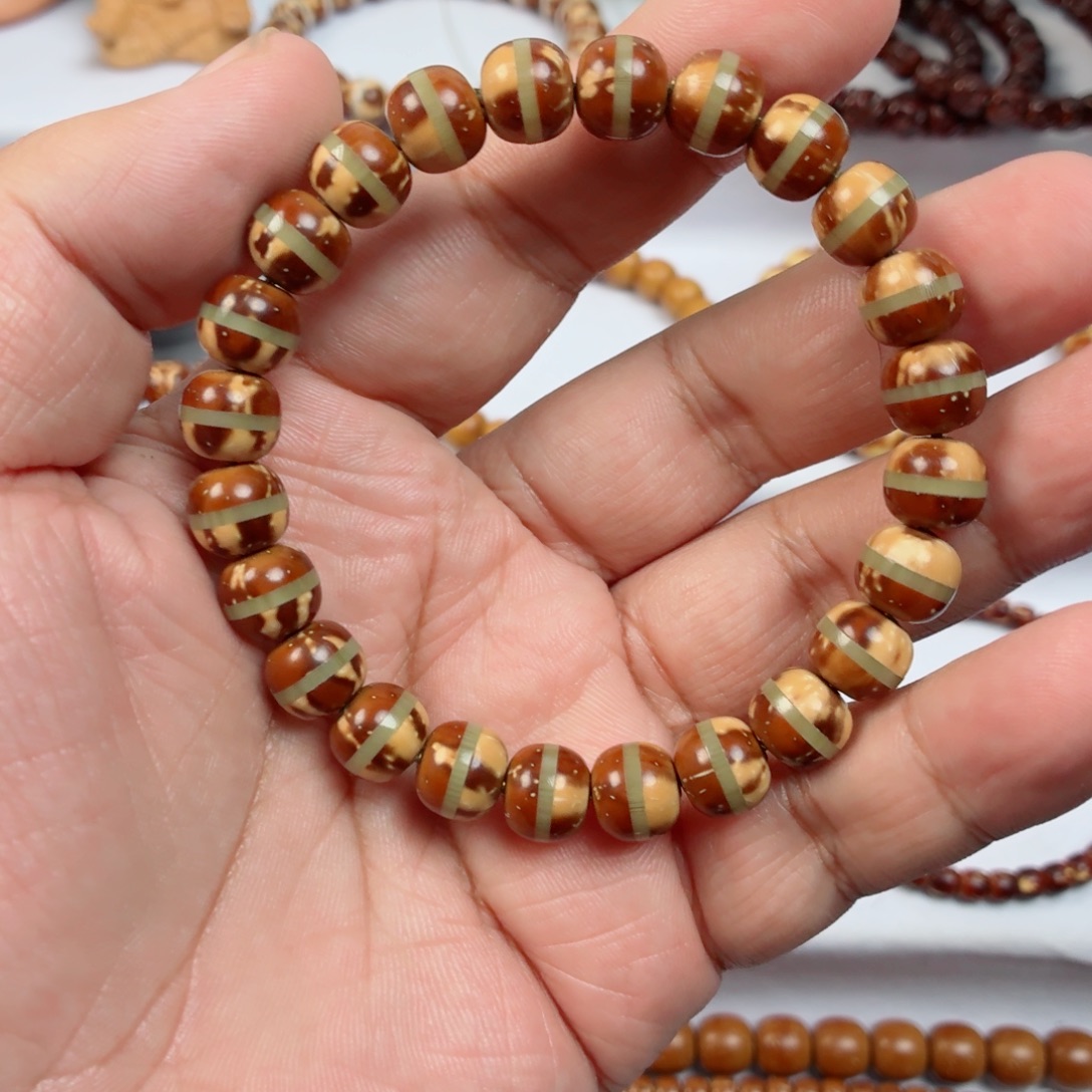 紫金鼠手串一线天看我