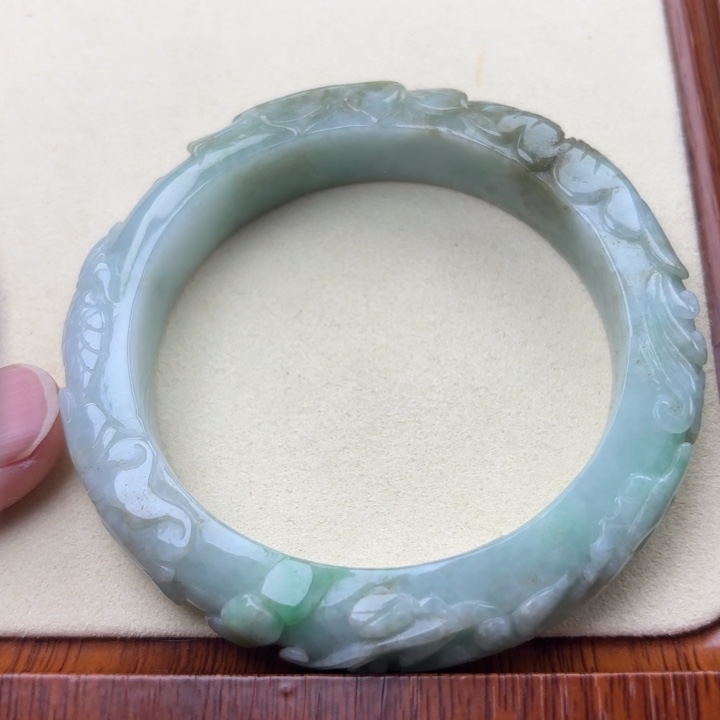 翡翠未镶嵌手镯57.2荷叶鱼