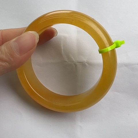 石英质玉（黄龙玉）手镯未镶嵌