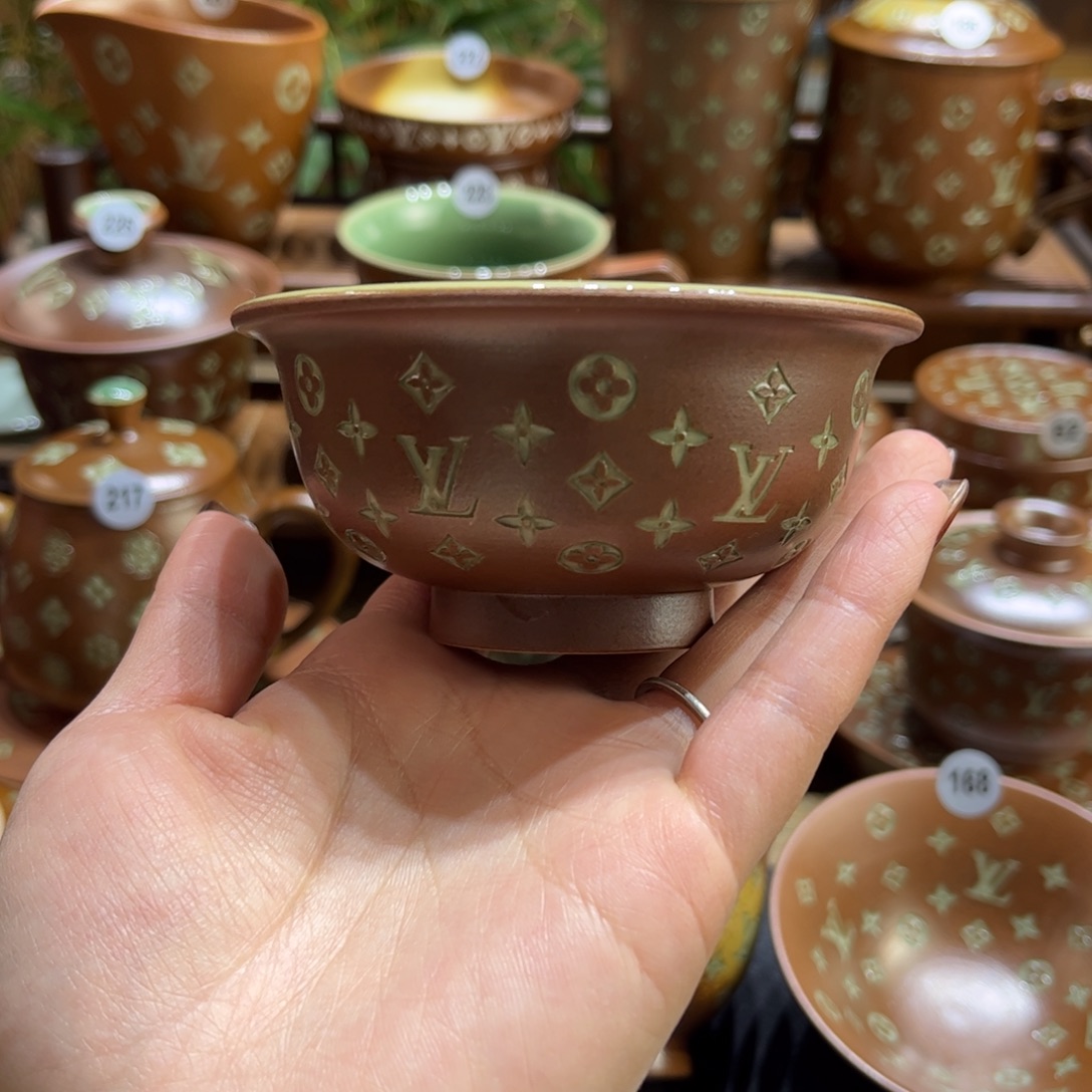 *****草木灰老花压手杯