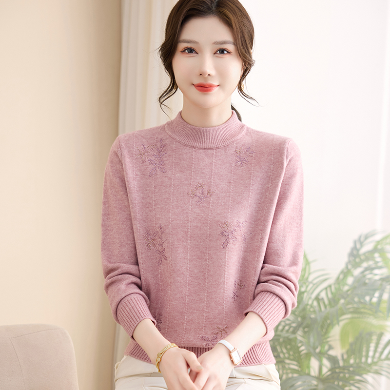 气质妈妈冬季装时尚保暖针织上衣2025中老年女冬装洋气宽松打底衫