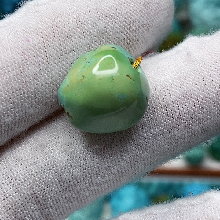 绿松石未镶嵌天然原矿 地大质检