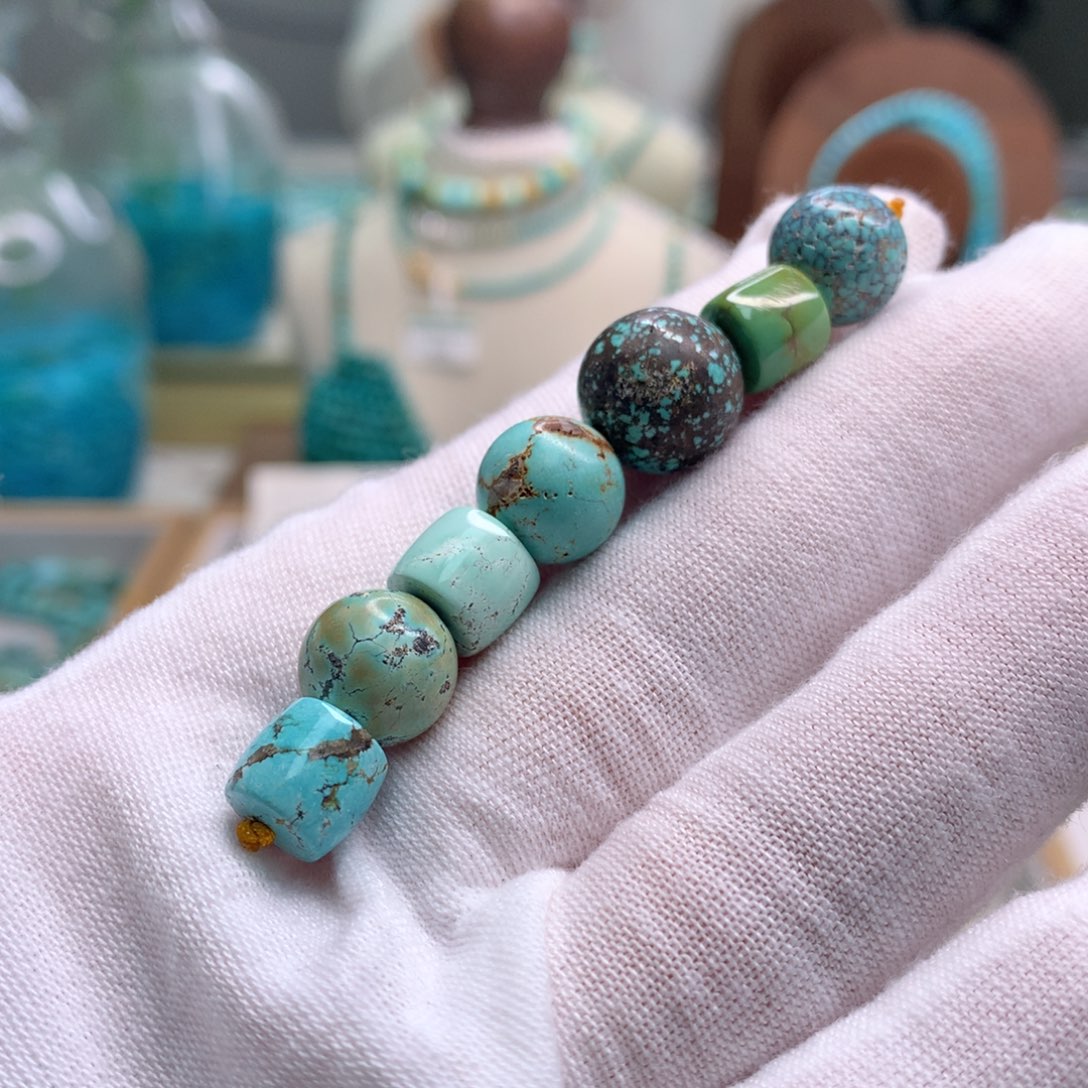 绿松石未镶嵌饰品