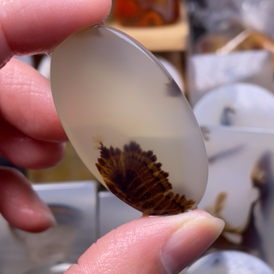 玛瑙/玉髓吊坠(赠链)未镶嵌