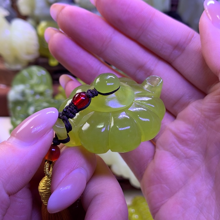 岫玉未镶嵌手把件