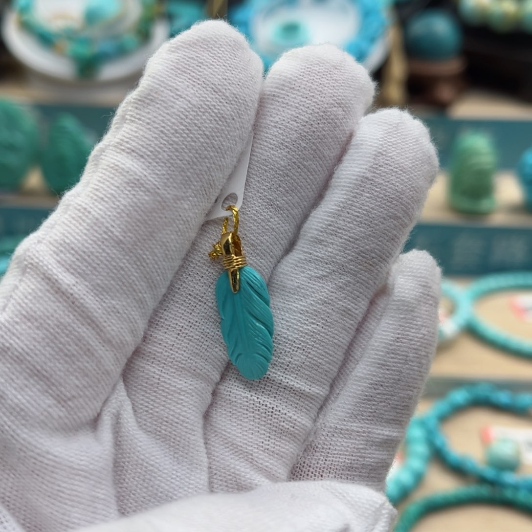 绿松石叶子吊坠未镶嵌