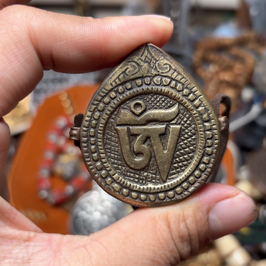 铜星月菩提吊坠项链