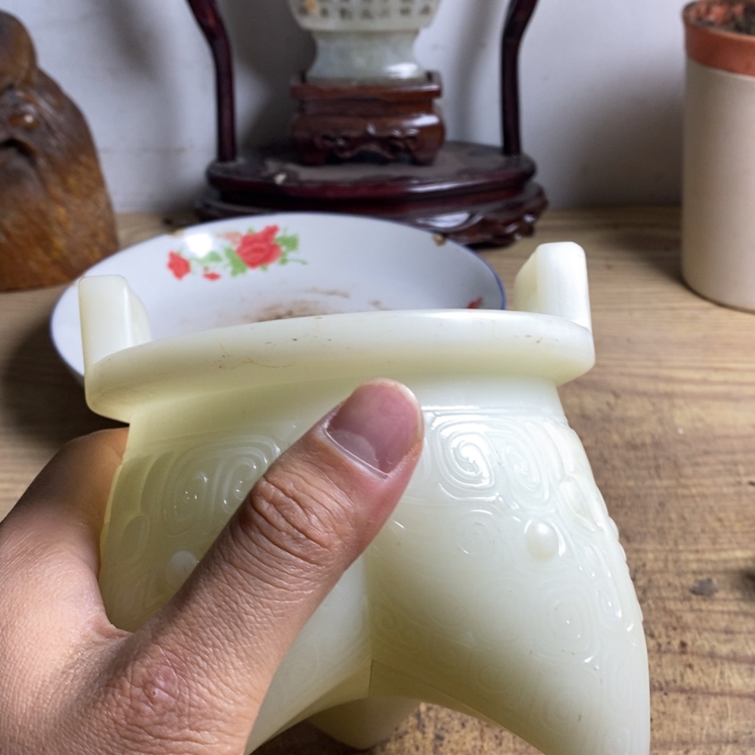 闪购商品直播间画面何**箫