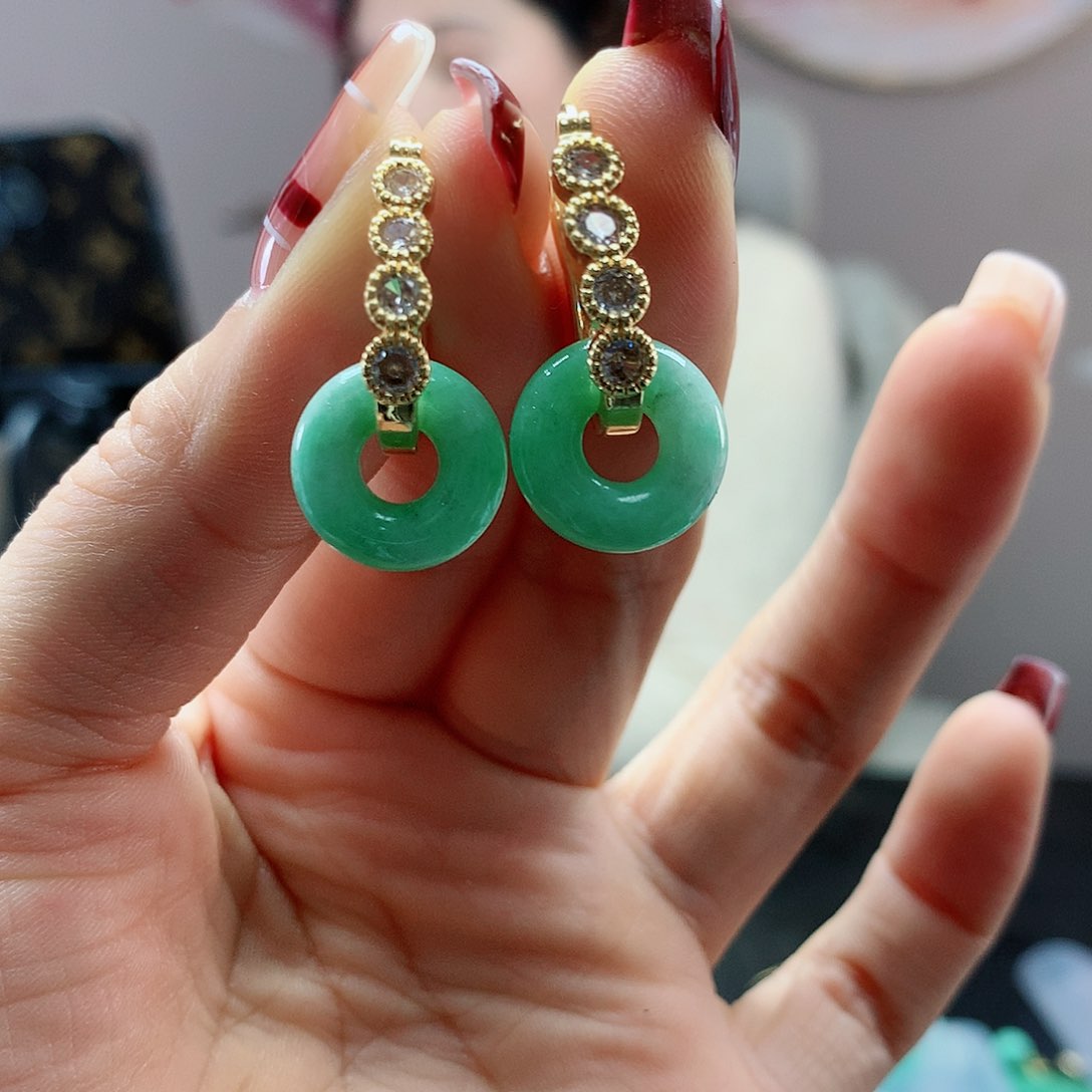 【闪购商品】翡翠耳饰未镶嵌，