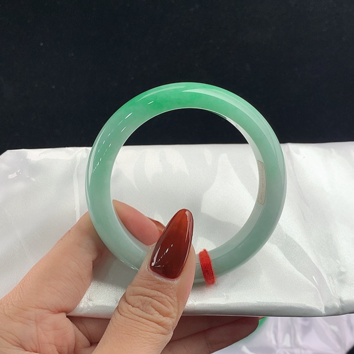 【闪购商品】未镶嵌手镯翡翠正55.6