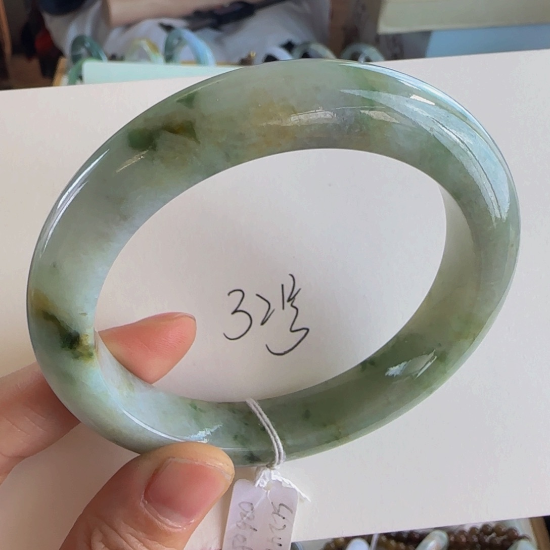 翡翠手镯未镶嵌老坑61.8