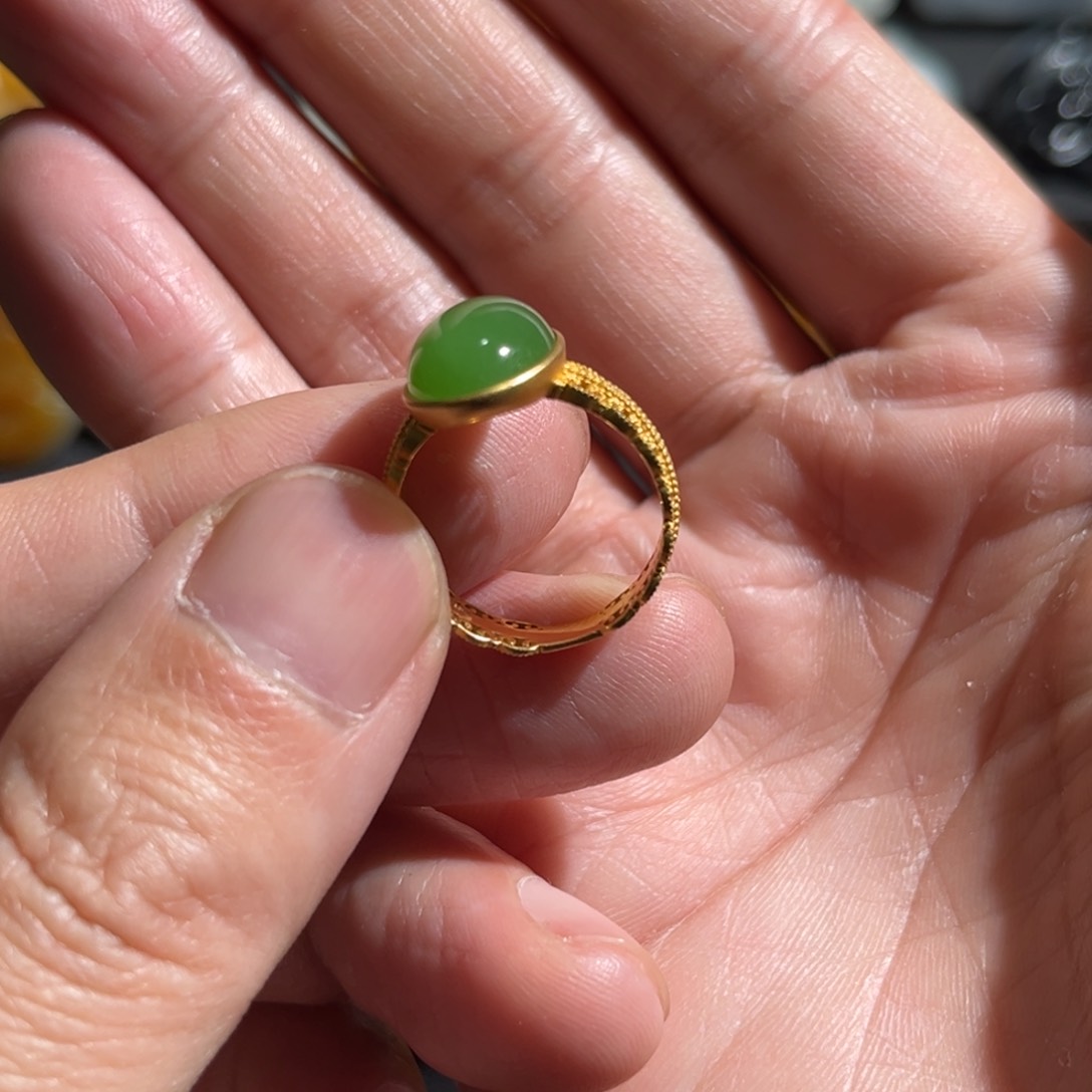 和田玉（碧玉）戒指18K金镶嵌戒指女