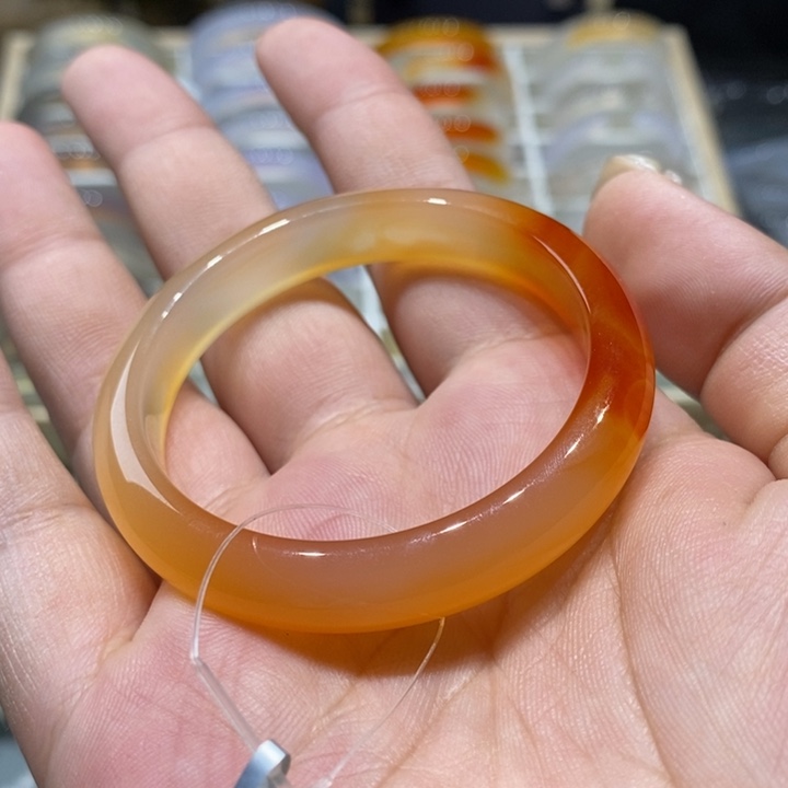 *****玛瑙/玉髓手镯未镶嵌