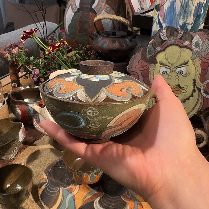 手工制作各种精美陶瓷