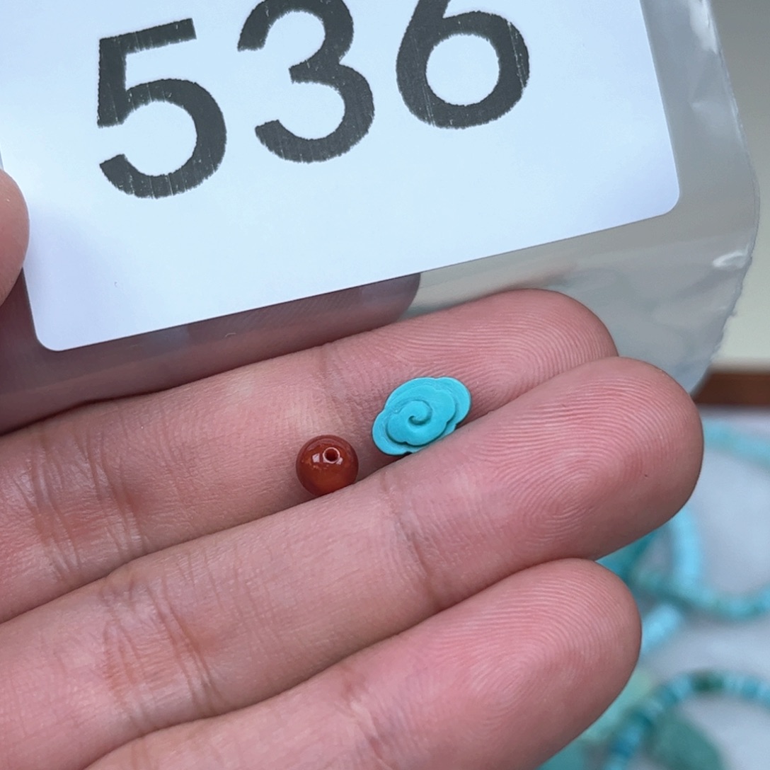 南红玛瑙未镶嵌珠宝奇石