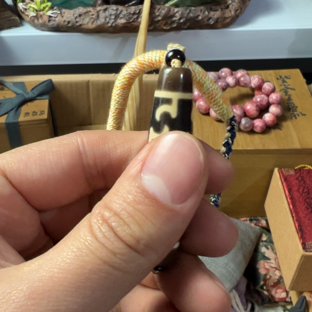 紫砂茶杯已*置放漏场，全都漏