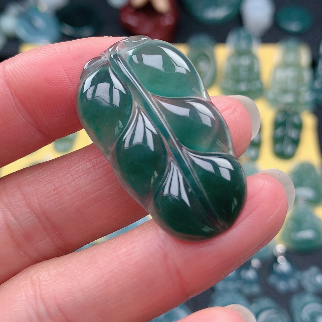 翡翠吊坠(不含链)未镶嵌吊坠