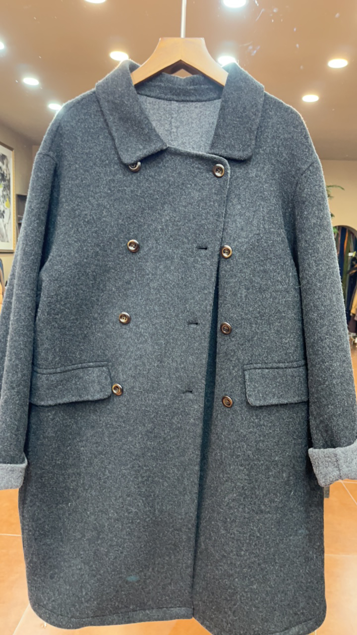 山羊绒两色双拼大衣清货价