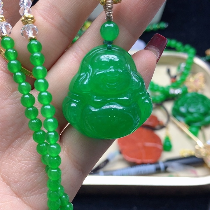 翡翠颈饰未镶嵌吊坠