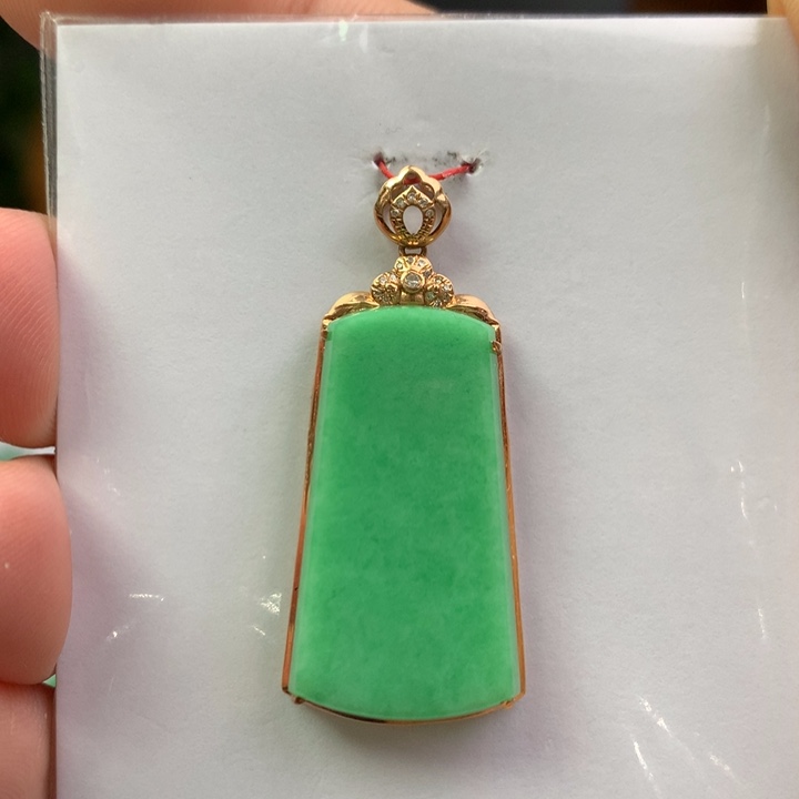 对***试翡翠18K金镶嵌颈饰翡翠翡翠吊坠