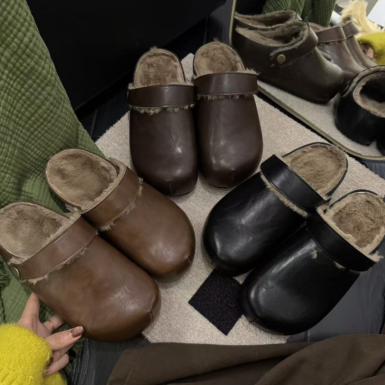 2025年冬季新款时尚百搭加绒厚底增高两穿森系复古休闲风包头拖鞋
