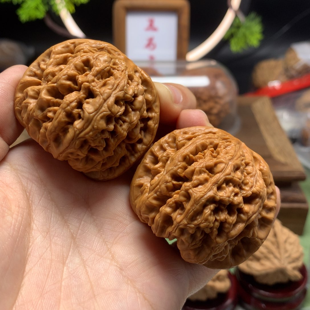 文玩核桃把件46粗筋