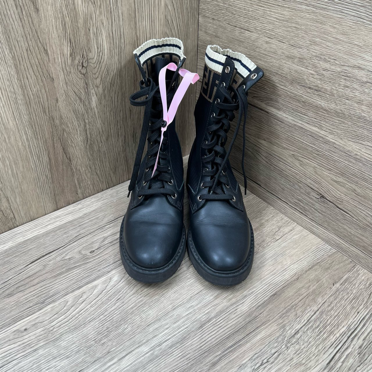 Fendi 芬迪 Ankle Boots 黑色针织双F刺绣logo马丁靴 37码/95新
