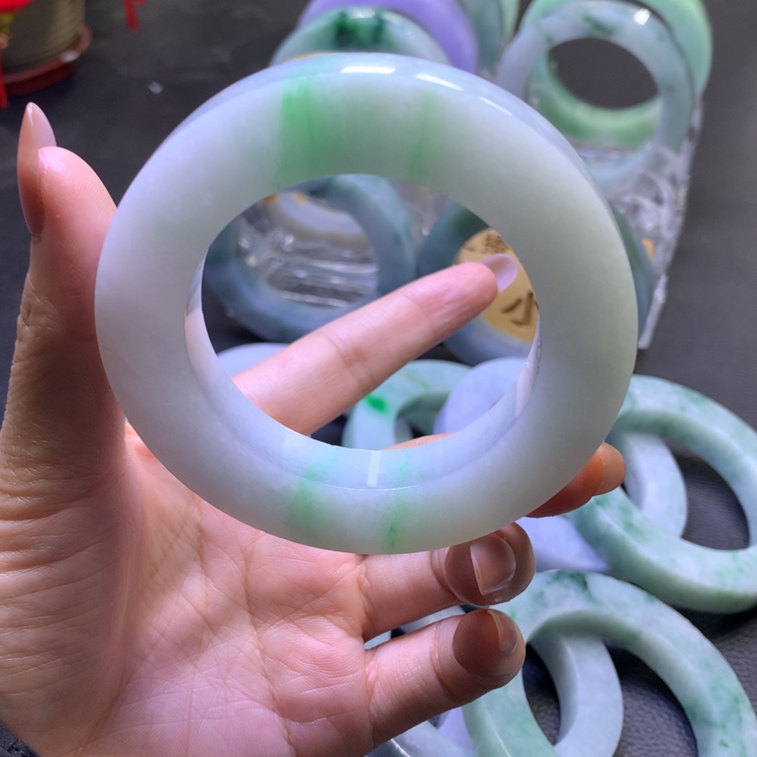 未镶嵌翡翠定制翡翠熊*?