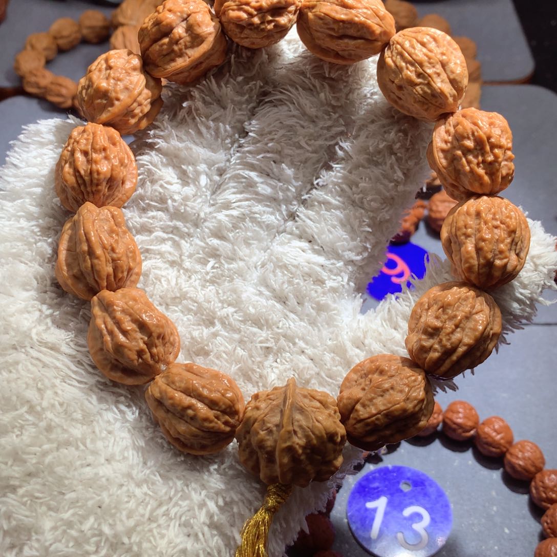 文玩核桃吊坠蛤蟆头