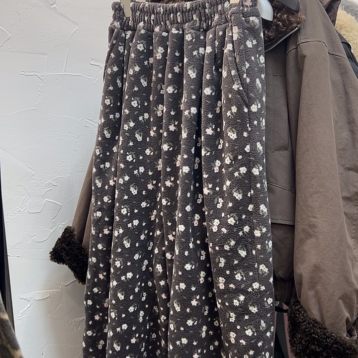 今天新款 花朵毛绒绒卫裤