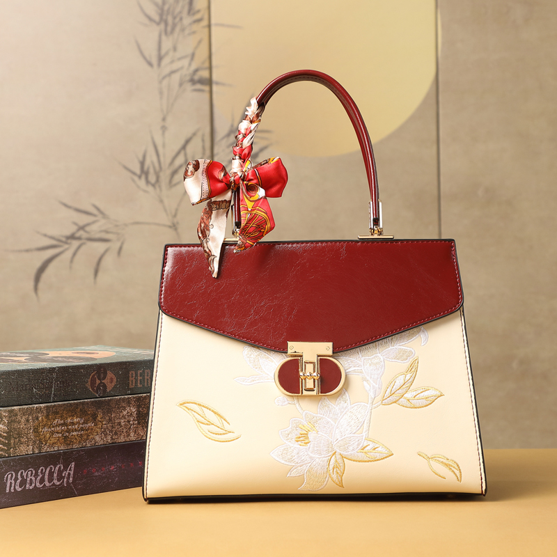 新中式刺绣红色包包女轻奢手提包大容量中年妈妈百搭包喜婆婆礼物