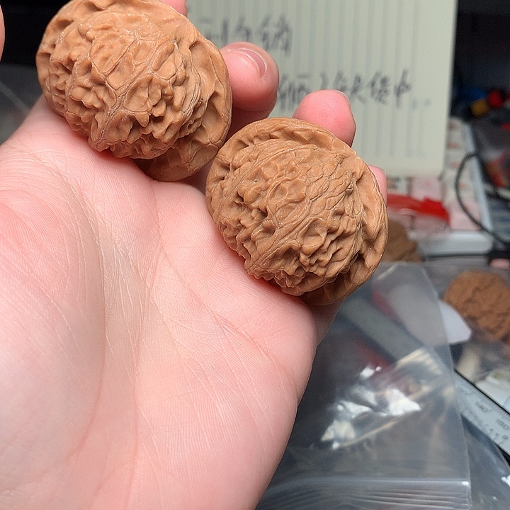 44尺寸玉玺宫灯有瑕疵
