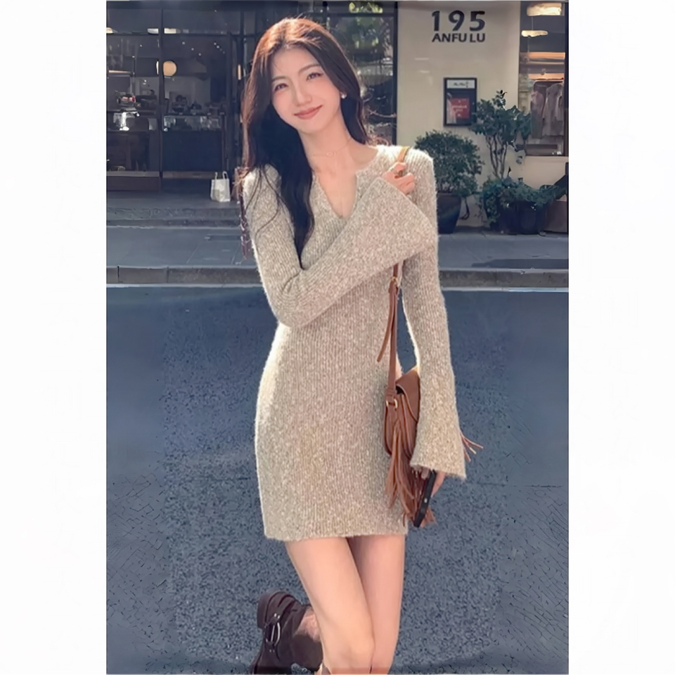秋冬温柔风性感法式修身显瘦高级感超显身材设计感短款包臀连衣裙