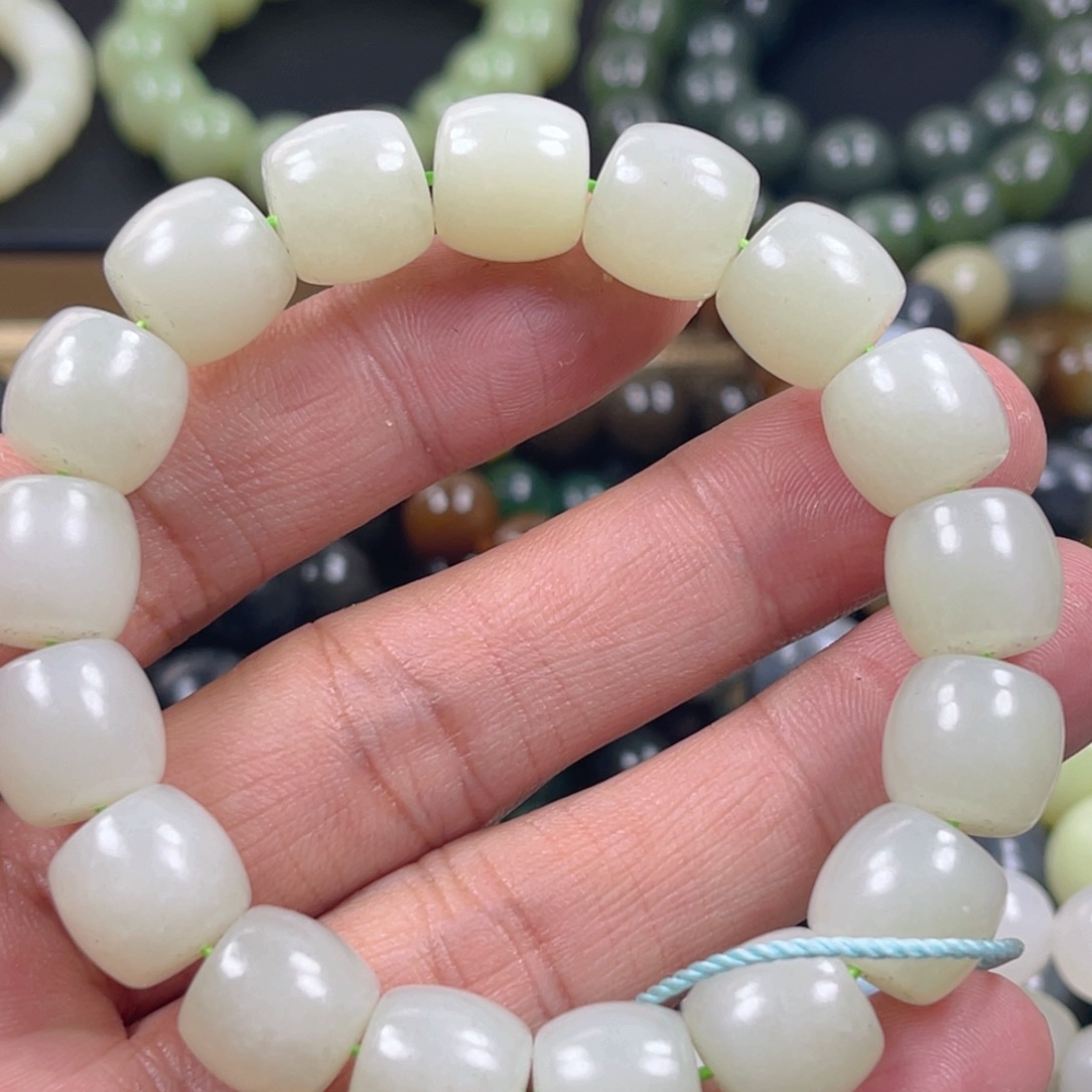 和田玉手串未镶嵌