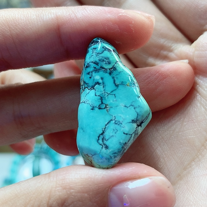 未镶嵌绿松石珠宝奇石