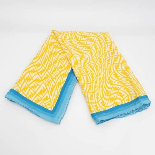 妃鱼/芬迪/真丝/丝巾/95新/马零二一零