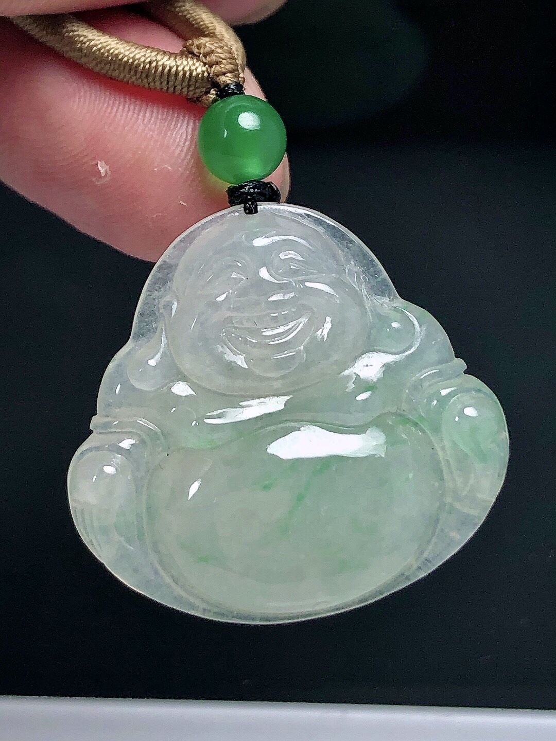 缅甸天然翡翠A货，冰种飘绿佛公吊坠保真基地质检发冰透一刀切挂坠