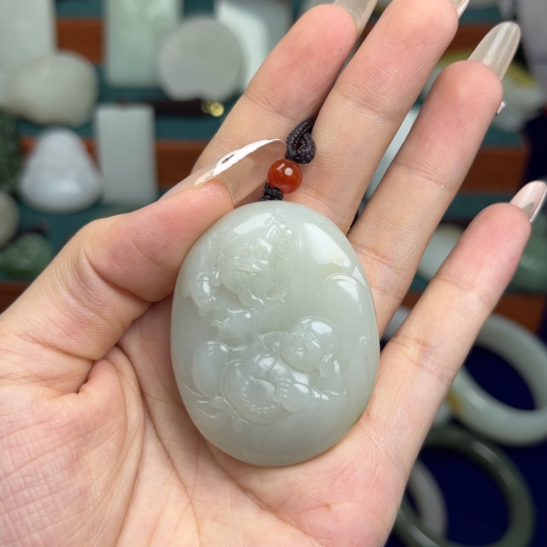 颈饰未镶嵌和田玉