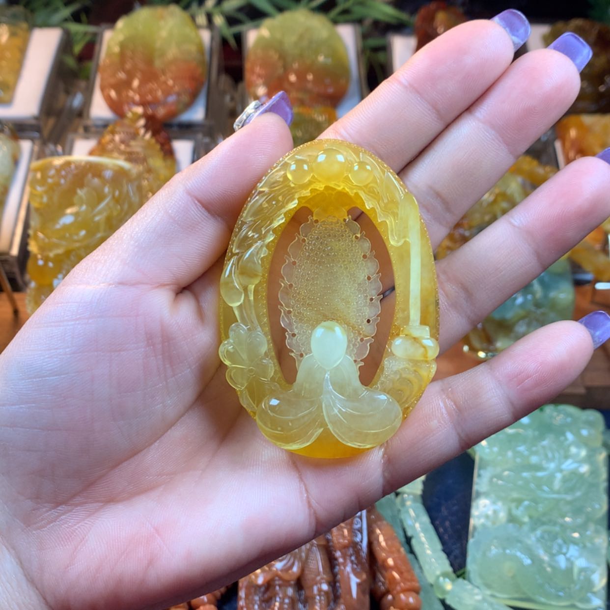 【闪购商品】蛇纹石玉颈饰未镶嵌