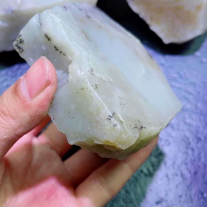 和田玉未镶嵌珠宝半成品