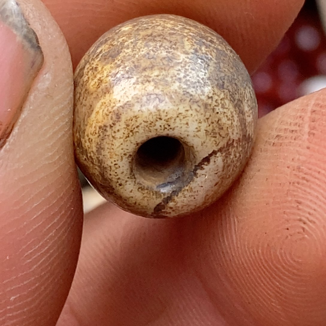 未镶嵌珠子的玛瑙/玉髓